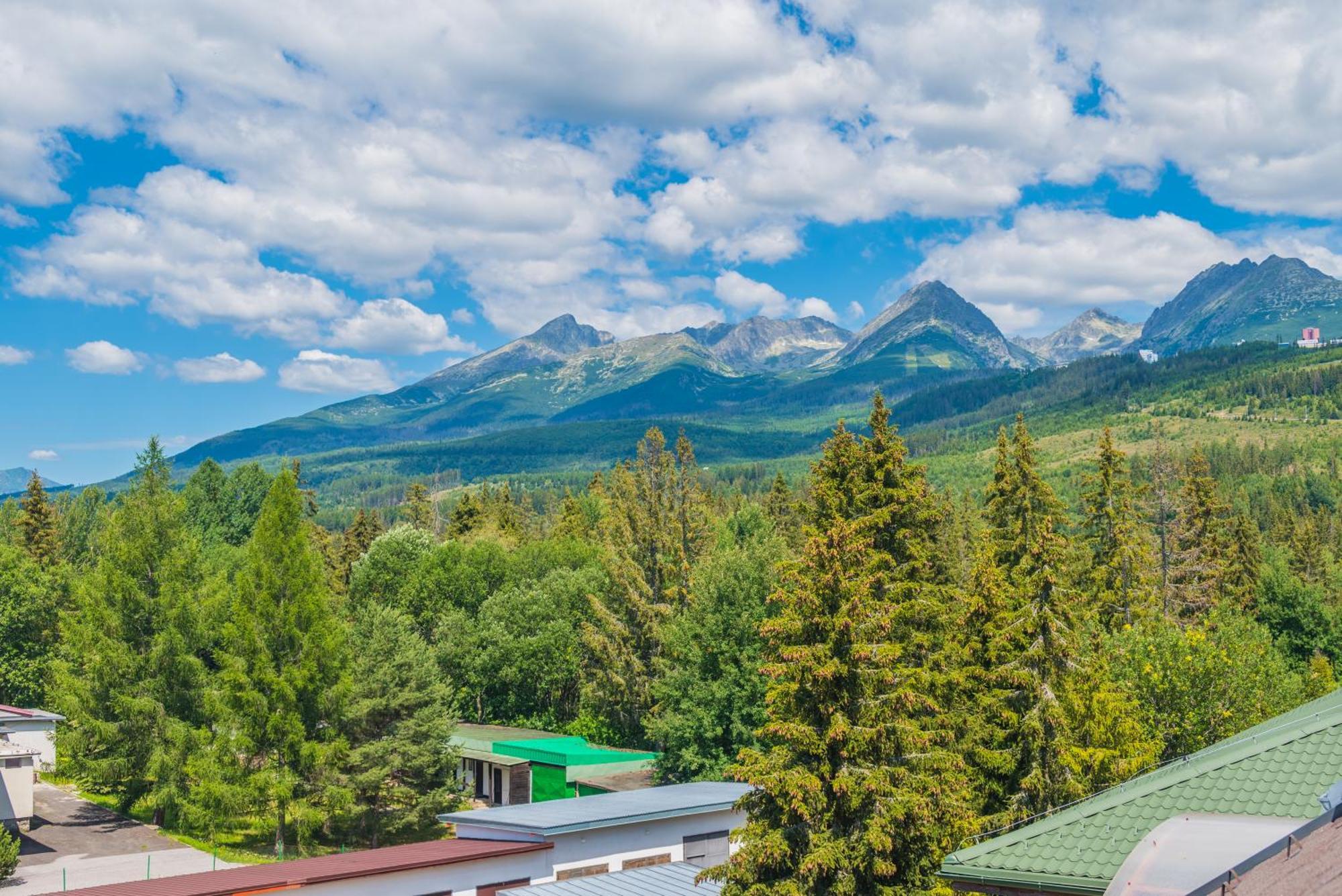 Sherpa'S Hostel High Tatras Štrbské Pleso Екстериор снимка